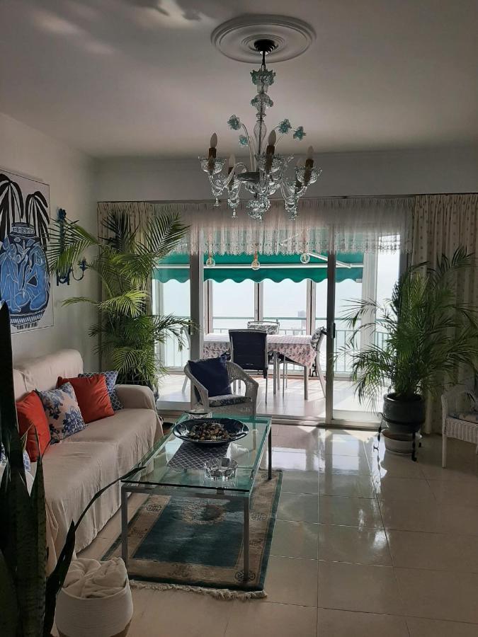 Holiday Wanda فوينخيرولا المظهر الخارجي الصورة