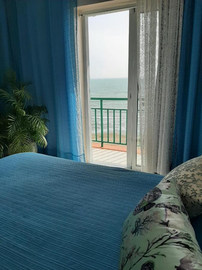 Holiday Wanda فوينخيرولا المظهر الخارجي الصورة